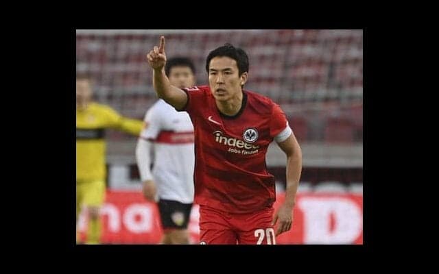 長谷部誠がクラブと異例の長期契約を結んだ背景。ドイツ紙も描く相思相愛