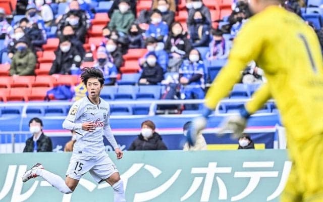 川崎F期待の大型左SBがプロデビュー！「佐々木旭がいなくなる事を心配する未来がそのうち来る」SNSで絶賛の声