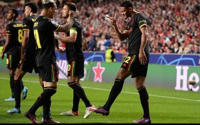 レーティング:ベンフィカ 2-2 アヤックス《CL》