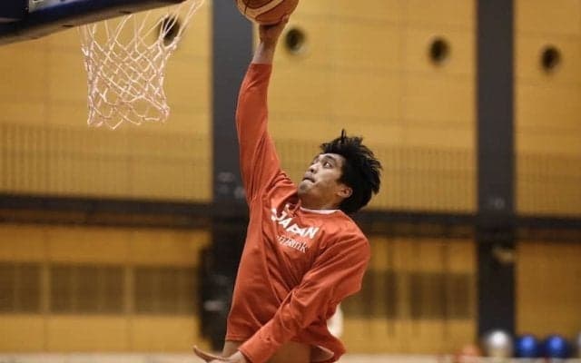 代表合宿で自信をつけたマシュー・アキノ「ホーバスHCは外しても打ち続けろと…」