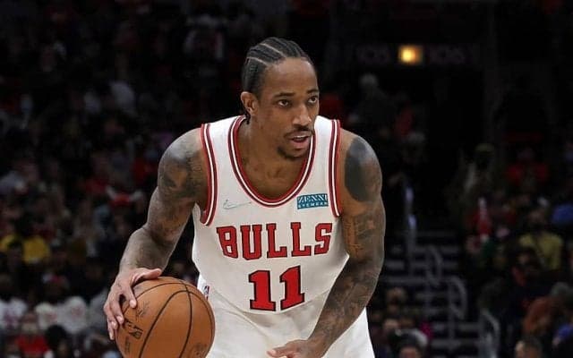 絶好調のデマー・デローザンが8試合連続の35得点超えでNBA史上7人目の快挙を達成