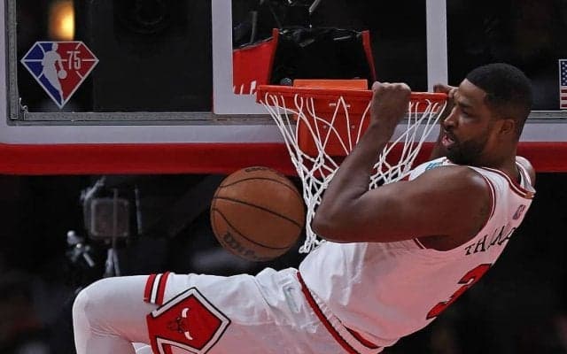 ブルズデビュー戦を勝利で飾ったトンプソン「俺はロッドマンの映像をずっと観てきた」