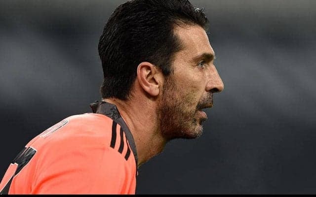 イタリアが誇る名守護神ブッフォン、2024年まで現役！　パルマとの契約を新たに1年延長