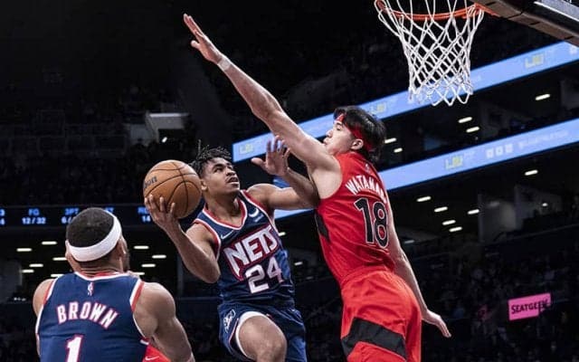 渡邊雄太、豪快ダンクを含む7得点…10分以上の出場は1月26日以来