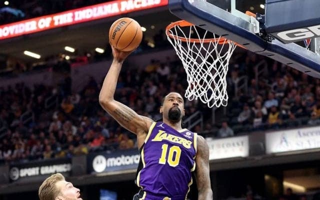 レイカーズがディアンドレ・ジョーダンを正式にウェイブ、新天地はシクサーズか