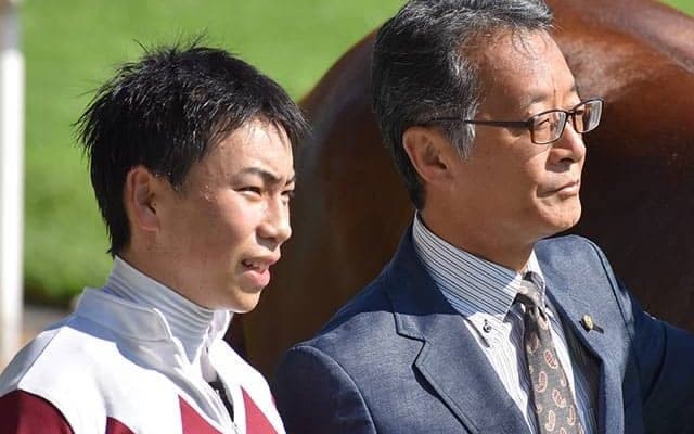 「武史が乗ると馬が動くんです」師匠の言葉から探る“横山武史騎手活躍のワケ”とは？