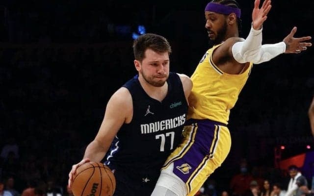 マブスがレイカーズを撃破…3Pが好調の八村は11得点でウィザーズも白星／NBA