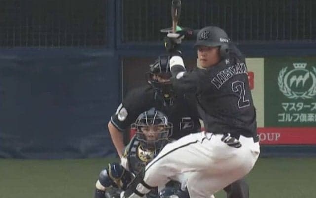 ロッテドラ1松川に漂う「幕張の城島」　左手1本の“芸術打”は「センスしかない」