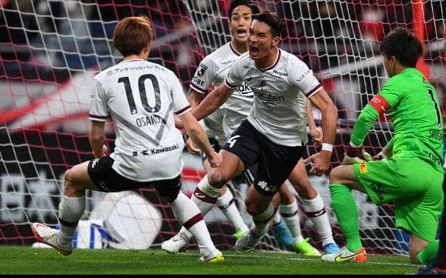 「イケてるビジネスマンに見える」武藤や槙野ら神戸の選手が“洋服の青山”のスーツで決める「CM出てほしい」