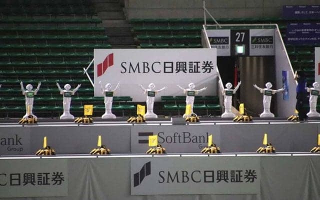 ギネス世界記録にもなった鷹のロボット応援団が“解体”　突然の発表「大事なお知らせが…」