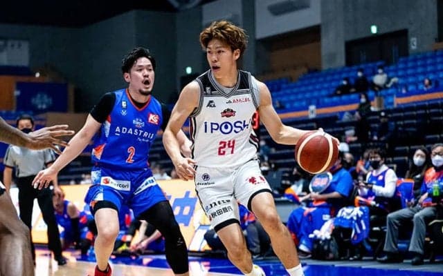 秋田ノーザンハピネッツが茨城ロボッツに競り勝つ…保岡龍斗が20得点の活躍
