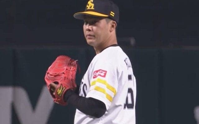 鷹の中継ぎ陣には不安あり？　育成右腕・藤井皓哉の開幕1軍入りの可能性を探る