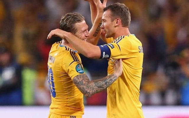 「祖国を爆撃している国ではもう働けない」ウクライナ代表でシェフチェンコの相棒だったヴォロニンがロシアクラブを退団「銃を持っていたかも」