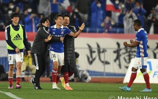 西村拓真、初先発の2得点で晴れて「マリノスファミリー」の一員に！「13.561kmを走るガッツ」で最後までピッチに立った【横浜Ｆ・マリノスｖｓヴィッセル神戸】(1)