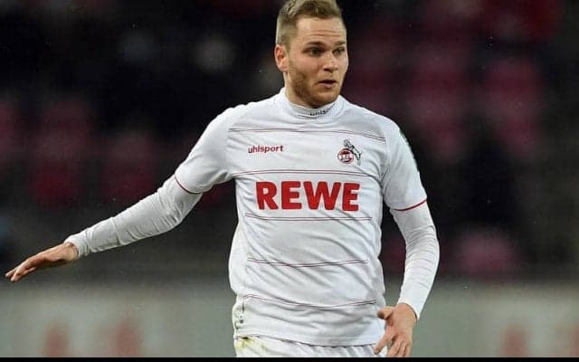 ケルン、主力右SBシュミッツと契約延長！