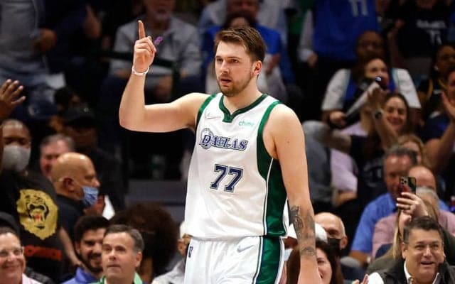 ドンチッチが41得点を奪いマブスが3連勝…ヒートはネッツを下す／NBA