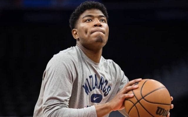 好調な八村の3Pにビールが太鼓判「小石を海に投げ入れるように簡単に決めている」