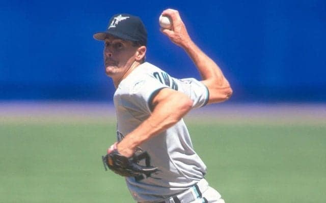 「シンカーって遺伝するの？」　211勝右腕の息子はフォームも鋭い変化球も父親似と話題