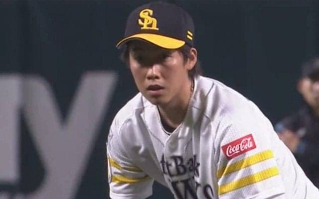 鷹・甲斐拓也も絶賛「ボール素晴らしい」　23歳育成右腕が150キロ台連発でアピール