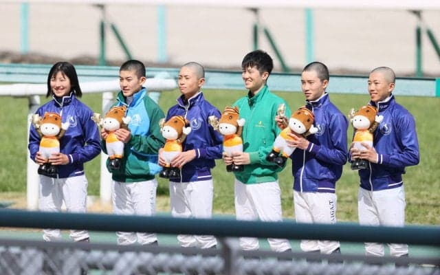 新人騎手デビュー！！初騎乗後のコメント