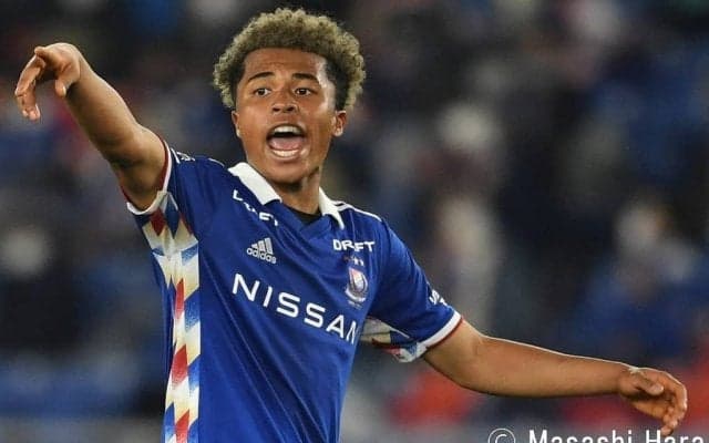 「10年来のコンビ」のようだったパリ五輪世代・藤田譲瑠チマと山根陸のダブルボランチ【横浜F・マリノスとヴィッセル神戸の対戦が「まれにみる好ゲーム」になった理由】(2)