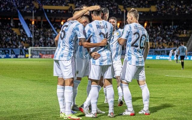 初招集の10代が6名、アルゼンチン代表が候補として大量44名を招集《カタールW杯南米予選》