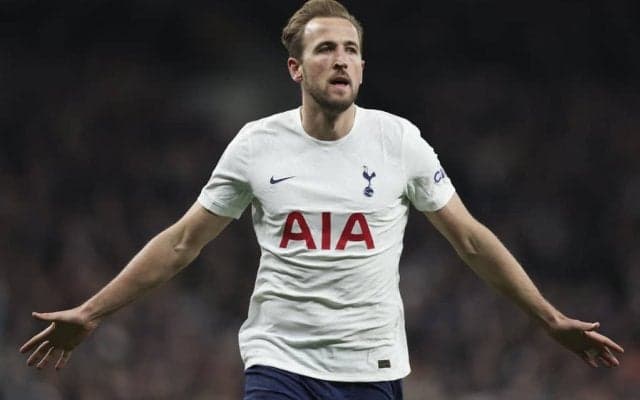 ハリー・ケインが｢圧巻のスーパーゴール｣!!「難易度S級」のボールを｢ダイレクトボレー｣で沈める!トッテナム・エースのエバートン｢粉砕の一撃｣