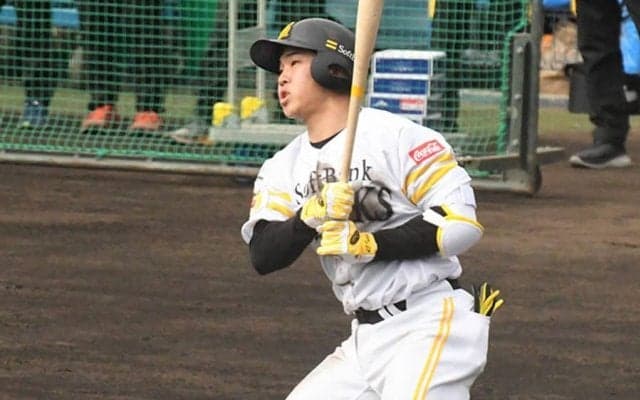 鷹20年ドラ1井上、開幕1軍アピール弾　山口から先制2ラン「次の打席でも良い結果を」