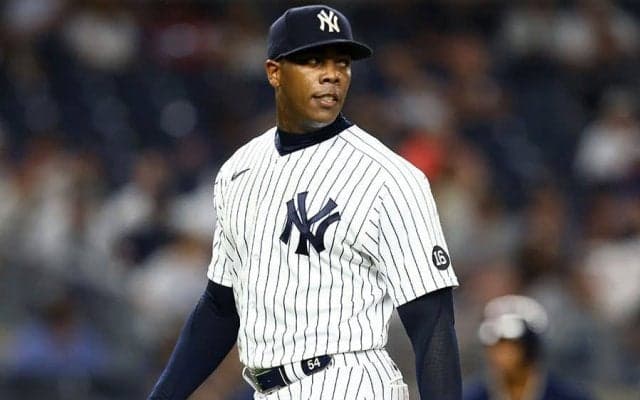 【MLB】人類最速左腕がバットを持ったら…　筋骨隆々の肉体を駆使した練習が「なんてこった」