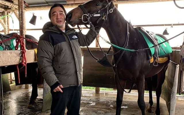 ジャンポケ斉藤の愛馬「オマタセシマシタ」が、10日に能検受験へ　春に競走馬デビュー目指す