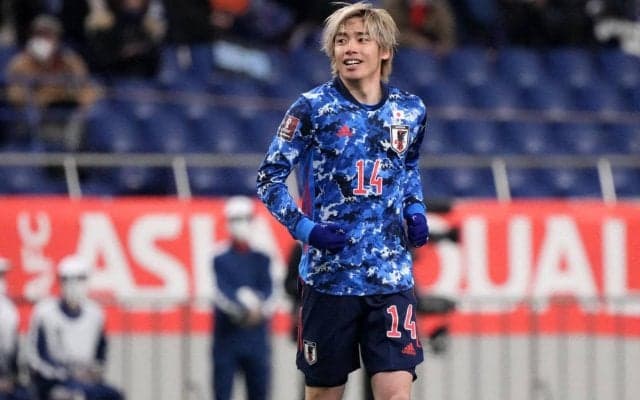 「5試合連続ゴール期待しています」日本代表MF伊東純也が29歳に！古巣の柏も私服ショットを添え祝福