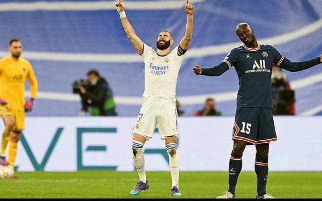 ベンゼマ圧巻ハットのマドリーが2点ビハインドから奇跡の逆転劇でベスト8進出!　PSGはドンナルンマの痛恨ミス響く…《CL》