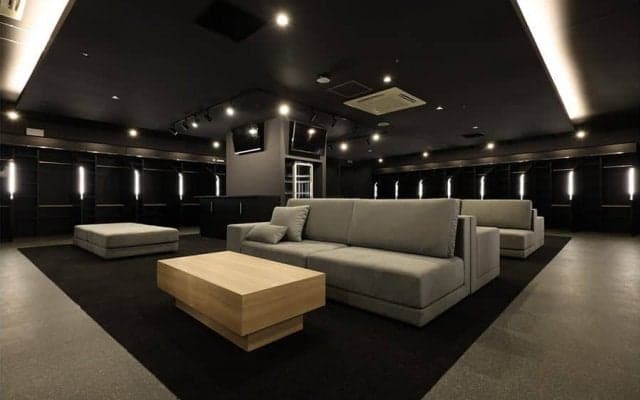「メジャーっぽい」「カッコいい」と話題　ロッテの新ロッカールームが完成＆使用開始