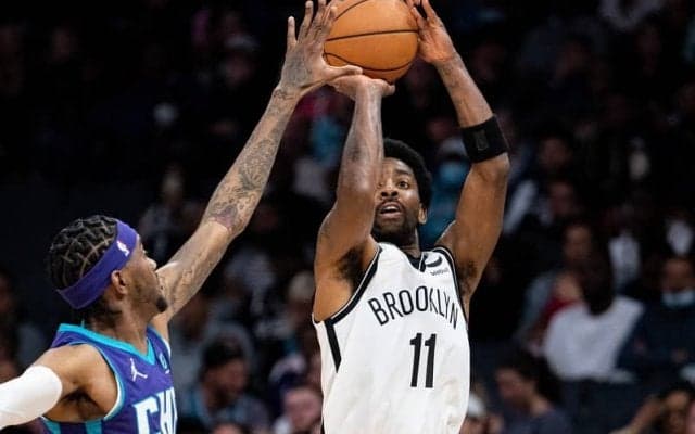 50得点を叩き出したカイリーをデュラントが絶賛「若い選手たちはこの試合を観るべき」