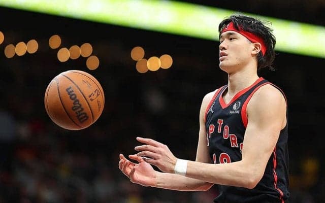 渡邊雄太、1分45秒の出場で2得点…ラプターズは連敗脱出