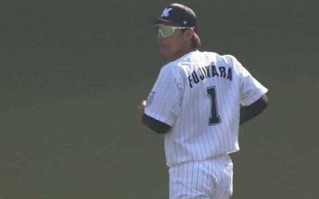 ロッテ藤原が「かっこよくて死んじゃう」　華麗なスライディングで“魅せる捕球”