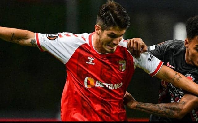 元チェルシーのルーカス・ピアソンが10年ぶりに母国復帰！