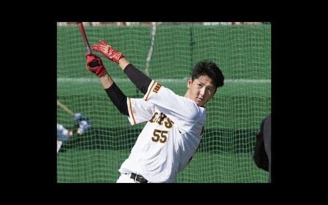 巨人の55番を背負う秋広優人が語る今季。中田翔に「ライバルと思ってもらえるように食らいつきたい」