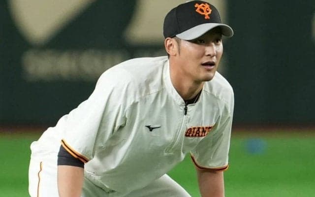 空飛ぶ“忍者キャッチ”「菊池涼介かな？」　巨人吉川の美技に甲子園はため息