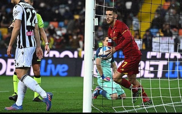 ローマが土壇場PK弾でウディネと薄氷ドロー!　リーグ8戦無敗で次節デルビーへ《セリエA》