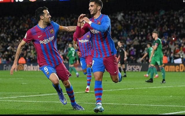 EL＆クラシコ控えるバルセロナが4発圧勝でリーグ4連勝!　フェランのドブレーテにデンベレ躍動《ラ・リーガ