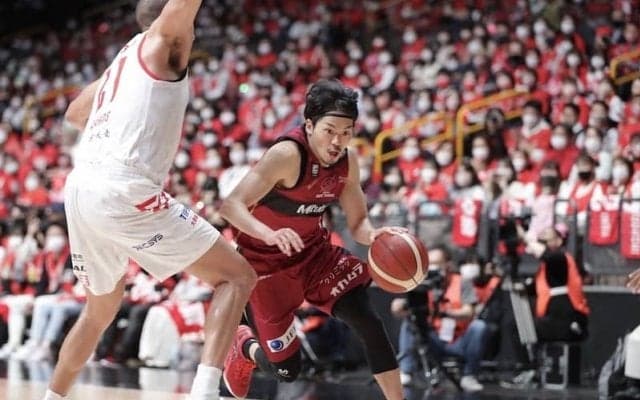 天皇杯連覇の篠山竜青は悲願のリーグ優勝を見据える「今年こそという思いが強い」