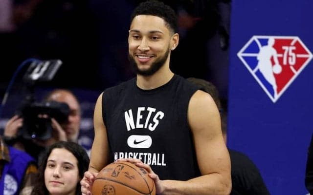 シモンズのデビューは遠い？　ナッシュHCが現状を告白「1対1の準備さえできていない」