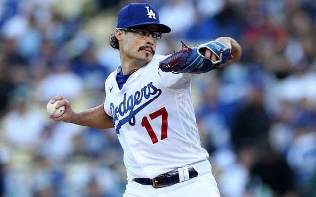 【MLB】DeNAオースティンと大乱闘、“お騒がせ右腕”が20億円契約　サイン盗みに報復死球も…