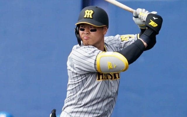 「どこまで飛ばすねん」　阪神・佐藤輝“打った瞬間”のOP戦1号が「鳥肌立った」