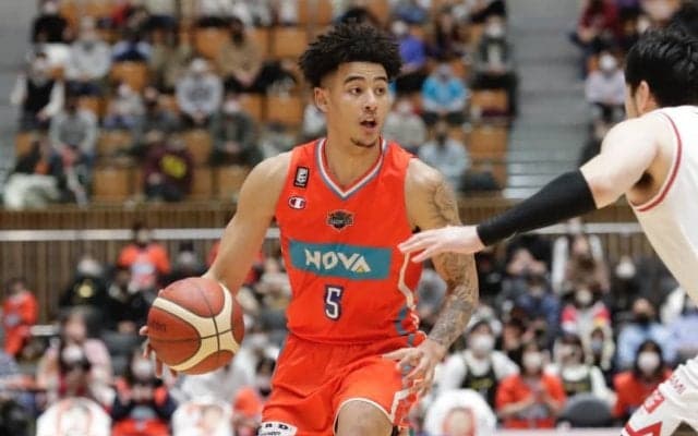 広島のアイザイア・マーフィーが戦線離脱…右肩関節脱臼で全治未定と診断