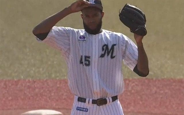 身長206センチの「サファテ級が来た」　最速167キロ助っ人が剛球連発「中継ぎの朗希」