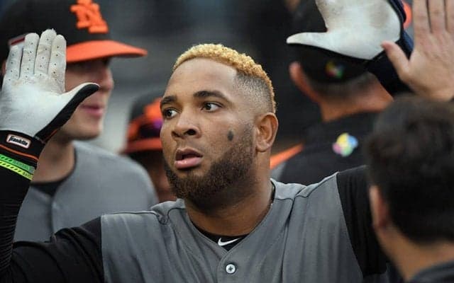 バレンティン、新天地でタコスをペロリ　現地到着にリーグ公式も注目「偉大な選手」