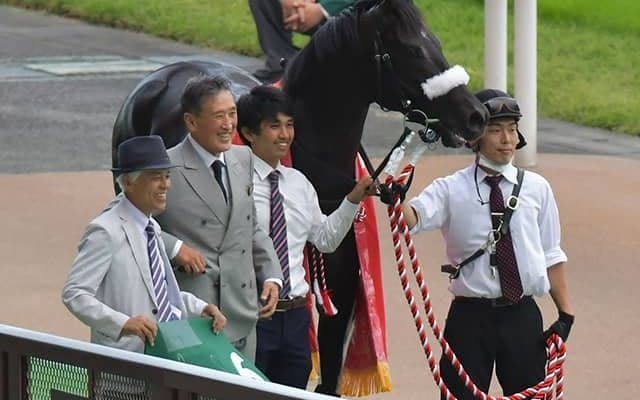 【毎日杯想定】巻き返し期すコマンドライン、連勝中ドゥラドーレス・ピースオブエイトなど10頭