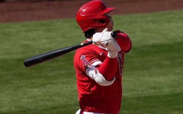 【MLB】大谷翔平は2打数1安打1打点　「2番・DH」でオープン戦初出場、3回に代打送られ退く